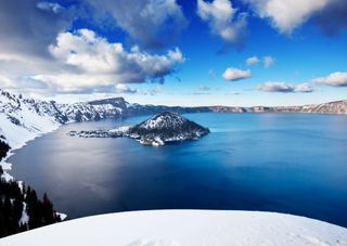 Traveling in Crater Lake